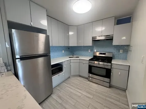 2100 Linwood Avenue Fort Lee NJ 07024