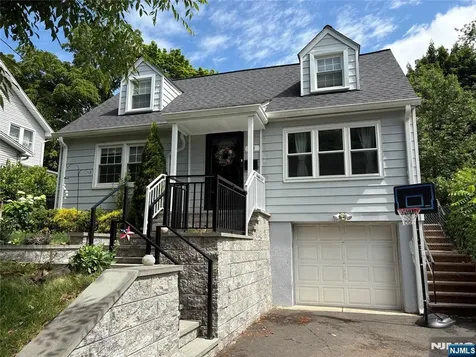 33 Yantecaw Avenue Bloomfield NJ 07003