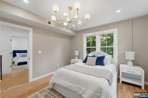 166 Lincoln Street Montclair NJ 07042