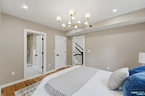 166 Lincoln Street Montclair NJ 07042
