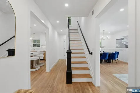 166 Lincoln Street Montclair NJ 07042