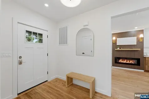 166 Lincoln Street Montclair NJ 07042
