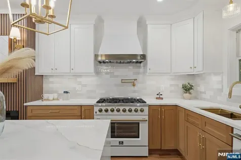 166 Lincoln Street Montclair NJ 07042