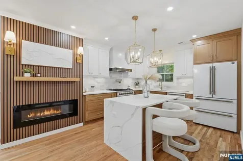 166 Lincoln Street Montclair NJ 07042