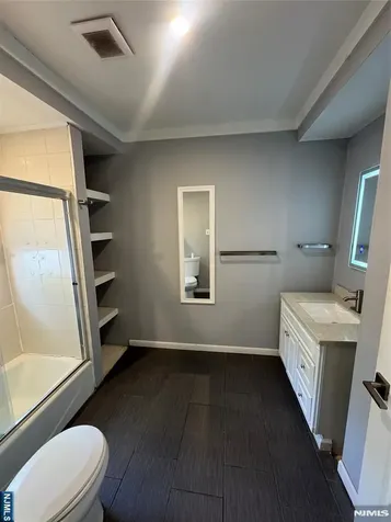 811 Pleasantview Terrace Ridgefield NJ 07657