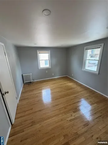 811 Pleasantview Terrace Ridgefield NJ 07657