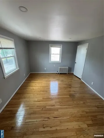 811 Pleasantview Terrace Ridgefield NJ 07657