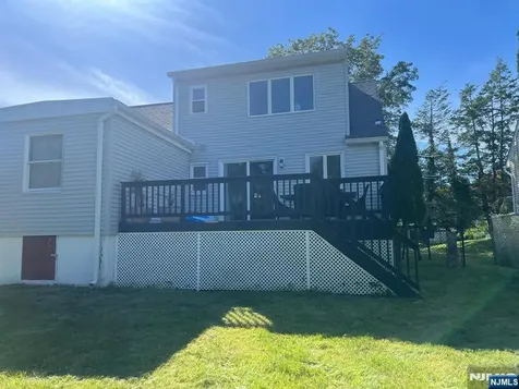 6 Cedar Street Pompton Lakes NJ 07442