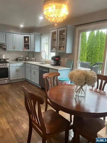 6 Cedar Street Pompton Lakes NJ 07442
