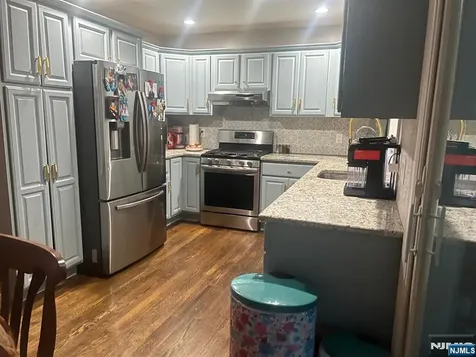 6 Cedar Street Pompton Lakes NJ 07442