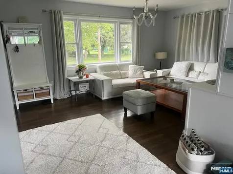 6 Cedar Street Pompton Lakes NJ 07442