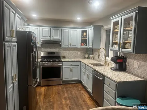 6 Cedar Street Pompton Lakes NJ 07442