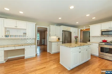 7 Natalie West Caldwell NJ 07006