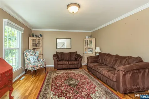 7 Natalie West Caldwell NJ 07006