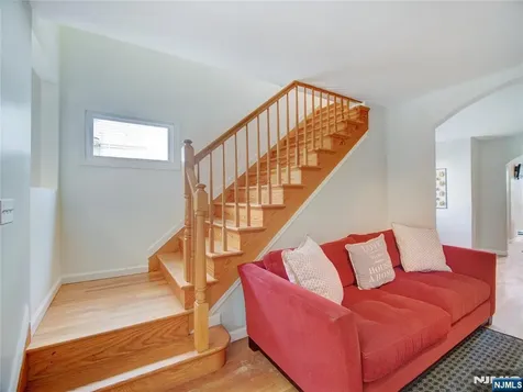 8 Pine Street West Orange NJ 07052