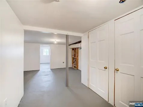 8 Pine Street West Orange NJ 07052