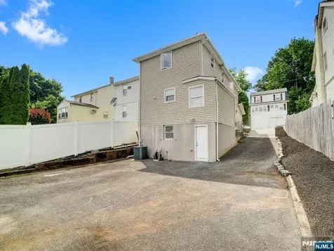 8 Pine Street West Orange NJ 07052