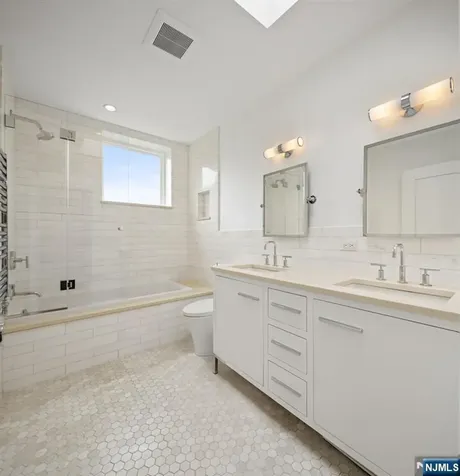 157 10th Street Hoboken NJ 07030