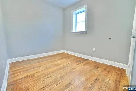 351 Mulberry Street Newark NJ 07102