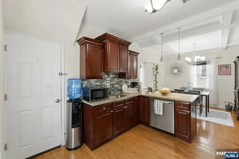 65 Franklin Road Teaneck NJ 07666