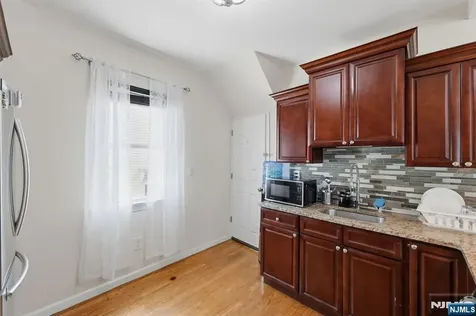 65 Franklin Road Teaneck NJ 07666