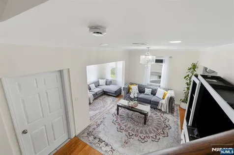 65 Franklin Road Teaneck NJ 07666