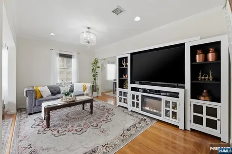 65 Franklin Road Teaneck NJ 07666
