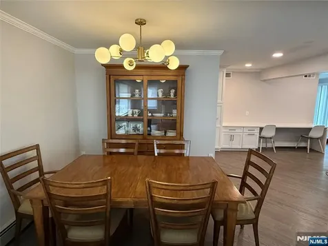 121 Newcomb Tenafly NJ 07670