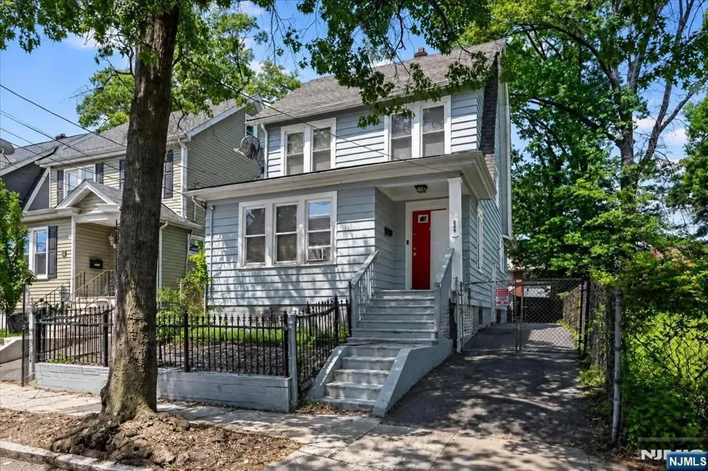 169 Vermont Avenue Newark NJ 07106