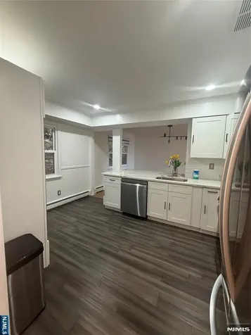 31 Hooks Lane Edgewater NJ 07020