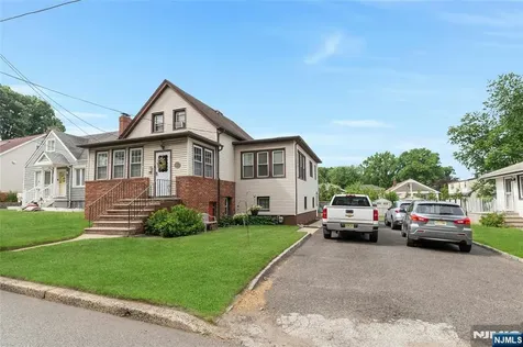22 Passaic Avenue Hasbrouck Heights NJ 07604