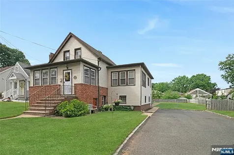 22 Passaic Avenue Hasbrouck Heights NJ 07604