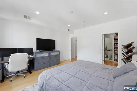838 Park Avenue Hoboken NJ 07030