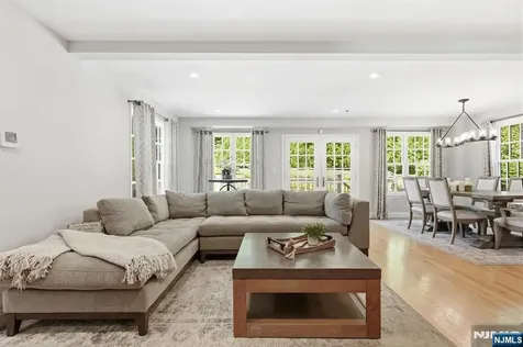 62 Fells Road Verona NJ 07044