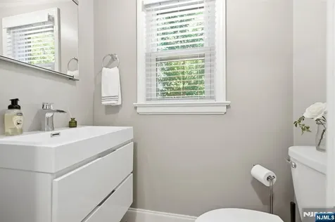 62 Fells Road Verona NJ 07044