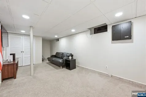 62 Fells Road Verona NJ 07044