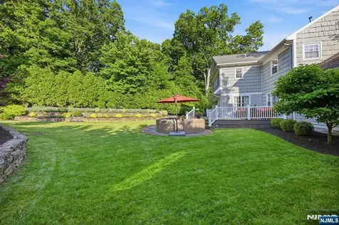 62 Fells Road Verona NJ 07044