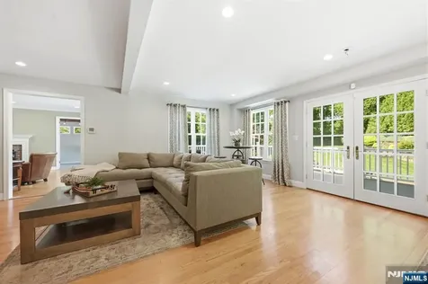 62 Fells Road Verona NJ 07044