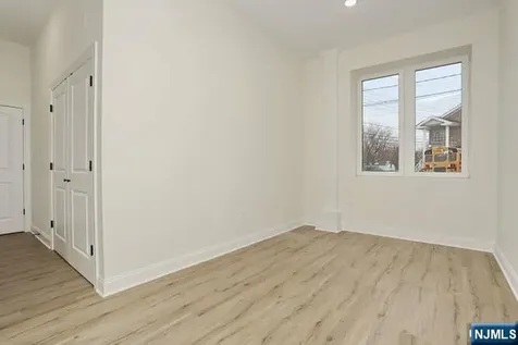 385 Passaic Avenue Lodi NJ 07644