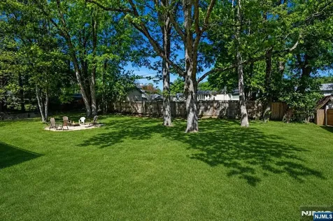 12 River Road Jefferson Township NJ 07438