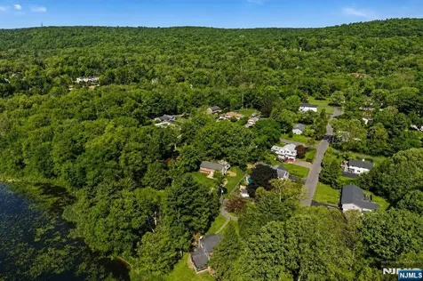12 River Road Jefferson Township NJ 07438