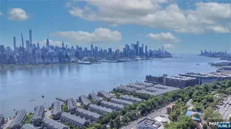 6600 Jfk Boulevard E West New York NJ 07093