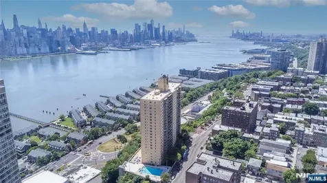 6600 Jfk Boulevard E West New York NJ 07093
