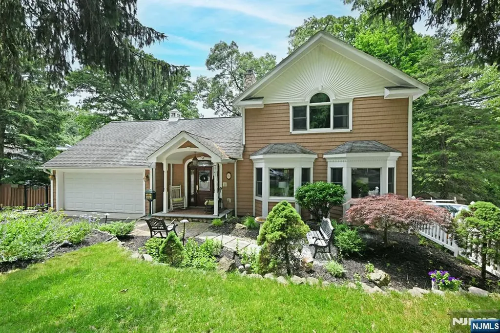 8 Myrtle Street Montvale NJ 07645