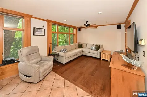 8 Myrtle Street Montvale NJ 07645