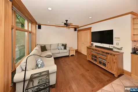 8 Myrtle Street Montvale NJ 07645