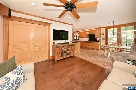 8 Myrtle Street Montvale NJ 07645