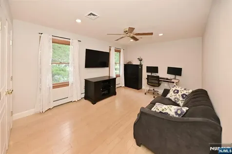 8 Myrtle Street Montvale NJ 07645