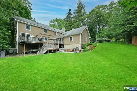 8 Myrtle Street Montvale NJ 07645