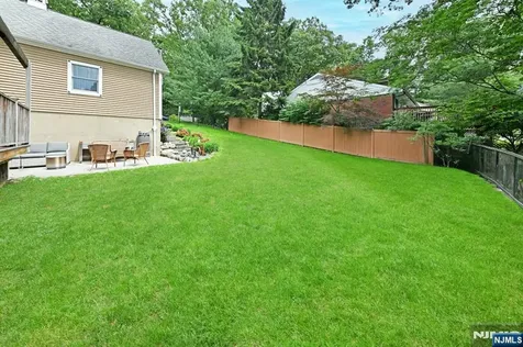 8 Myrtle Street Montvale NJ 07645